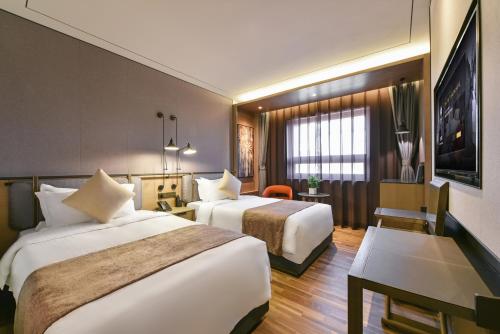 This photo about CBD Jialong Hotel Beijing shared on HyHotel.com