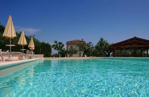 Swimming pool, Il Casino di Remartello in Loreto Aprutino Swimming pool, Il Casino di Remartello in Loreto Aprutino