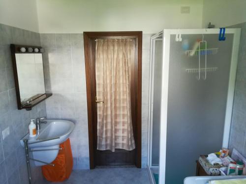 Bathroom, Appartamento Carrara in Serina Bathroom, Appartamento Carrara in Serina