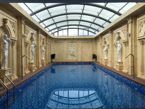 Swimming pool, Hoang Nham Luxury Hotel in Lai Chau Swimming pool, Hoang Nham Luxury Hotel in Lai Chau