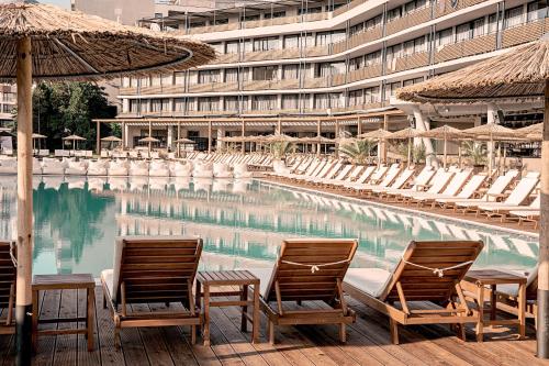 مسبح, Sunny Beach Club - Adults Only #YouthfulVibes in نيسيبار مسبح, Sunny Beach Club - Adults Only #YouthfulVibes in نيسيبار