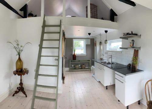 Kitchen, Station Bed and Kitchen Guesthouse in Varberg Kitchen, Station Bed and Kitchen Guesthouse in Varberg