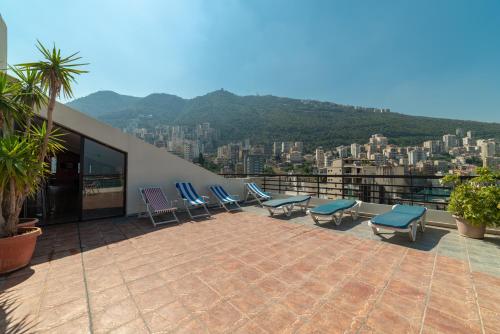 Rõdu/terrass, Madisson Hotel in Jounieh Rõdu/terrass, Madisson Hotel in Jounieh