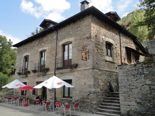 Hotel Hostal Camynos