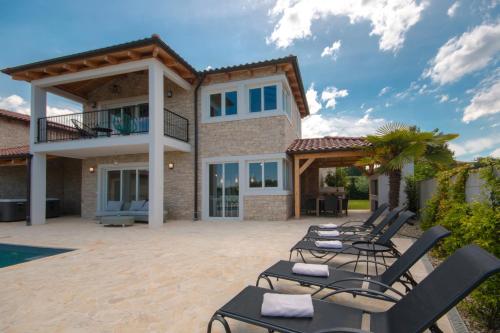 สิ่งอำนวยความสะดวก, Villa Lume in โนวา วาส สิ่งอำนวยความสะดวก, Villa Lume in โนวา วาส