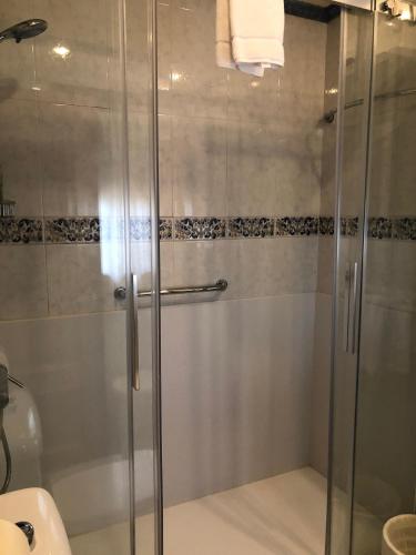 Zuhanyzó, Hostal Arostegui in Garaioa Zuhanyzó, Hostal Arostegui in Garaioa