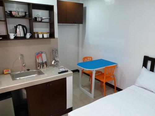 Clark-Pad Inn, Angeles City in แองเจเลส / คลาร์ก Clark-Pad Inn, Angeles City in แองเจเลส / คลาร์ก