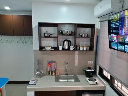 Clark-Pad Inn, Angeles City in Angeles / Clark Clark-Pad Inn, Angeles City in Angeles / Clark