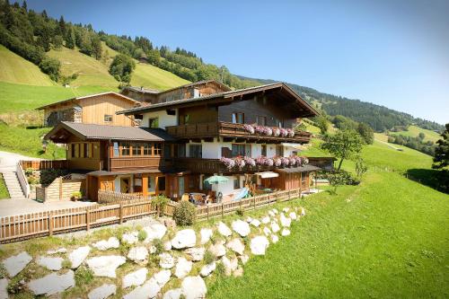 Garden, MH Appartement Hochwimmer in Saalbach Garden, MH Appartement Hochwimmer in Saalbach