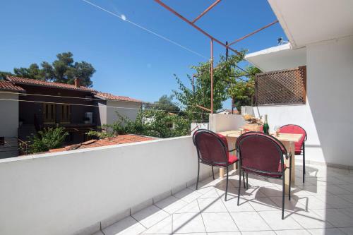 Erkély/terasz, Apartments Tonin in Ivan Dolac Erkély/terasz, Apartments Tonin in Ivan Dolac