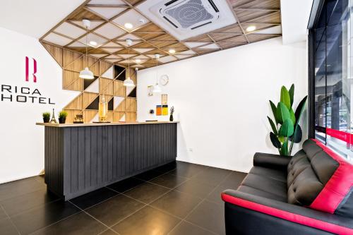 리카 호텔 Usj (Rica Hotel Usj) in 수방 자야 리카 호텔 Usj (Rica Hotel Usj) in 수방 자야