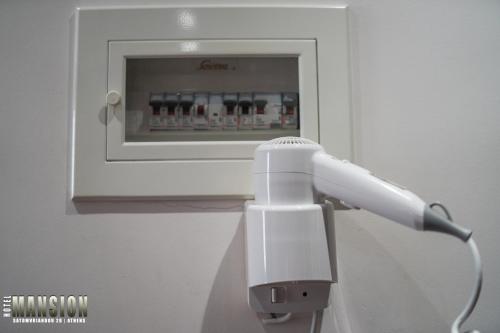 Mansion Hotel - image 8