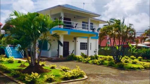 Экстерьер, Kevin's Court in Ловлэндс Экстерьер, Kevin's Court in Ловлэндс