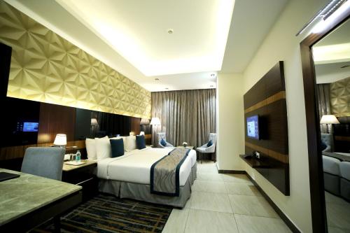 RG Royal Hotel & Convention Centre near Yashwanthpur Railway Station RG Royal Hotel & Convention Centre near Yashwanthpur Railway Station