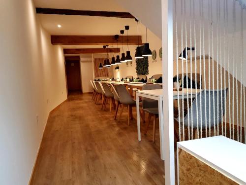 อาหารและเครื่องดื่ม, Bellu Suites in อูร์เกเซส อาหารและเครื่องดื่ม, Bellu Suites in อูร์เกเซส