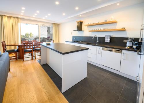 Kitchen, Luxury beach house, private pool, stunning sunsets, villa karpuz in Bodrum Kitchen, Luxury beach house, private pool, stunning sunsets, villa karpuz in Bodrum