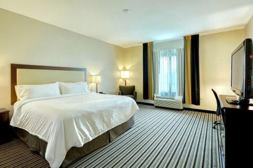 Holiday Inn Express and Suites Batavia By IHG in Batavia (New York) Holiday Inn Express and Suites Batavia By IHG in Batavia (New York)