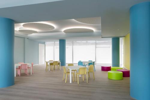 Parque infantil, YOUMAMI Suite Hotel Wellness&Spa in Giulianova Parque infantil, YOUMAMI Suite Hotel Wellness&Spa in Giulianova