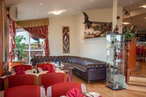 Pub/Lounge, Hotel Smyrlabjorg in Hornafjordur Pub/Lounge, Hotel Smyrlabjorg in Hornafjordur