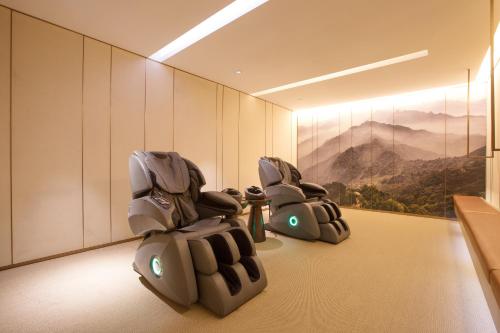 This photo about Xi'an Bell Tower Atour S Wu Hotel shared on HyHotel.com