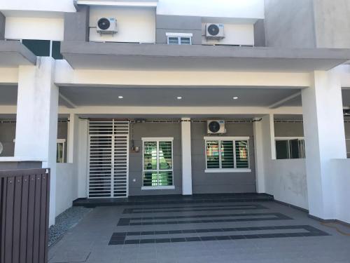 Entrance, Ipoh Water Front City Homestay in Lahat Entrance, Ipoh Water Front City Homestay in Lahat