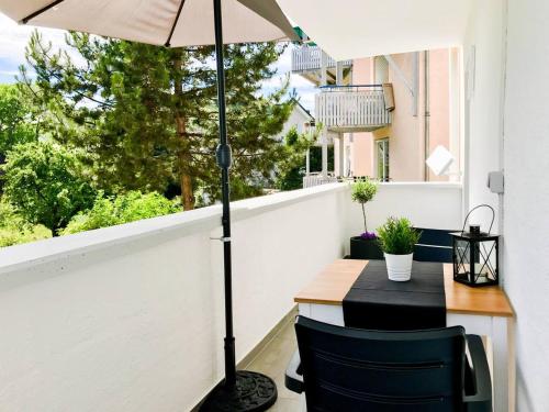 Balcony/terrace, Schone, neue Ferienwohnung am Rhein und mit Balkon in Bingen am Rhein Balcony/terrace, Schone, neue Ferienwohnung am Rhein und mit Balkon in Bingen am Rhein