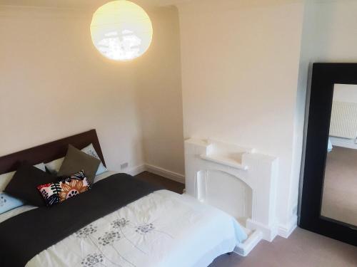 This photo about North London Cottage shared on HyHotel.com