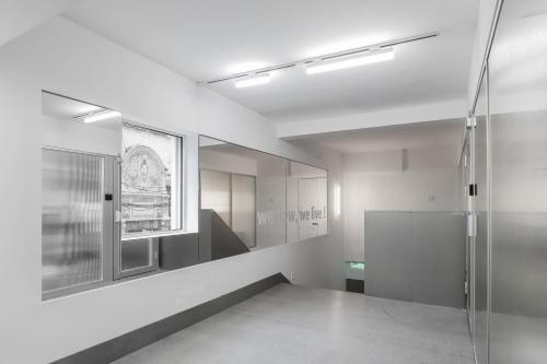 WeFlow Hostel (Shanghai Xintiandi) in Shanghai WeFlow Hostel (Shanghai Xintiandi) in Shanghai