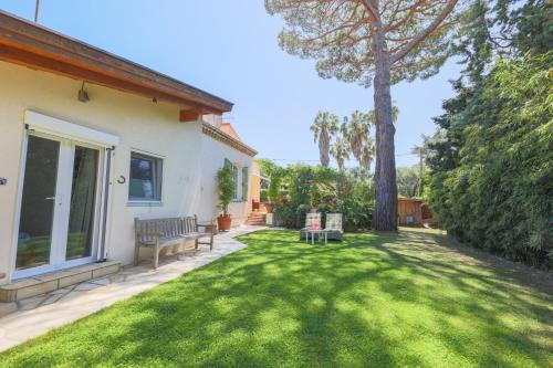 Garden, VILLA LES ONDES VI4120 in Antibes Garden, VILLA LES ONDES VI4120 in Antibes