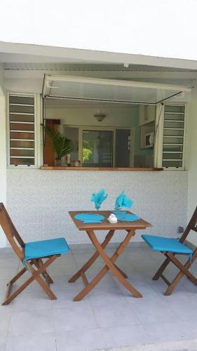 Bungalow sur magnifique plage-Le Nid d'Amande in Sainte Anne Bungalow sur magnifique plage-Le Nid d'Amande in Sainte Anne