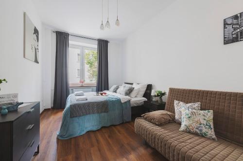 This photo about P&O Roommate Apartments Dabrowskiego shared on HyHotel.com