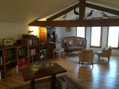 Patogumai, Entre Pays Basque et Béarn (Entre Pays Basque et Bearn) in Airport Patogumai, Entre Pays Basque et Béarn (Entre Pays Basque et Bearn) in Airport