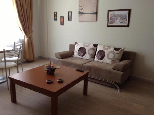 This photo about Honey House Apartment shared on HyHotel.com