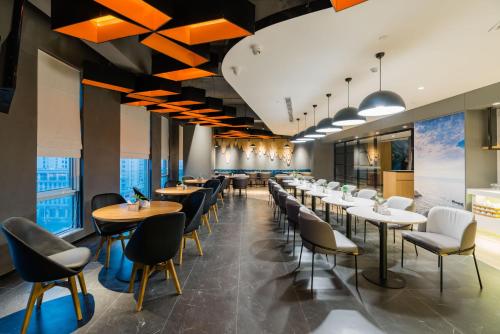 아투어 호텔 닝보 하이테크 존 장난 로드 (Atour Hotel Ningbo High-Tech Zone Jiangnan Road) in 닝보 아투어 호텔 닝보 하이테크 존 장난 로드 (Atour Hotel Ningbo High-Tech Zone Jiangnan Road) in 닝보