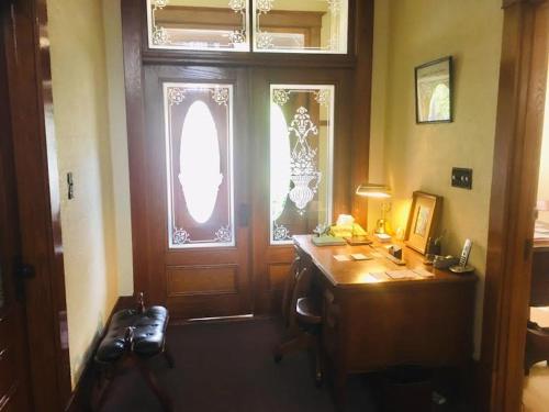 Le Petit Chateau Montebello B&B in Montebello (Québec) Le Petit Chateau Montebello B&B in Montebello (Québec)