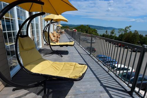 Hotel et Pavillons Le Petit Manoir du Casino in La Malbaie (QC) Hotel et Pavillons Le Petit Manoir du Casino in La Malbaie (QC)