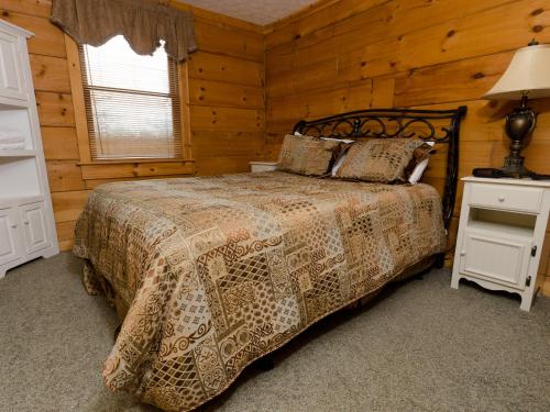 在meiguo.com看到的伐木工拉恩山林小屋的介绍图片