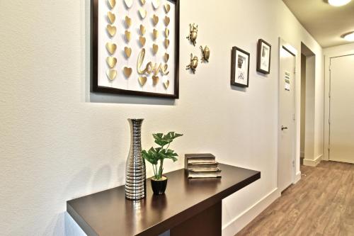 Интерьер, GA Living Suites - Knox District Uptown Dallas in Хайленд-Парк Интерьер, GA Living Suites - Knox District Uptown Dallas in Хайленд-Парк