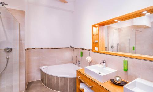 This photo about Parkhotel Burgmuhle shared on HyHotel.com