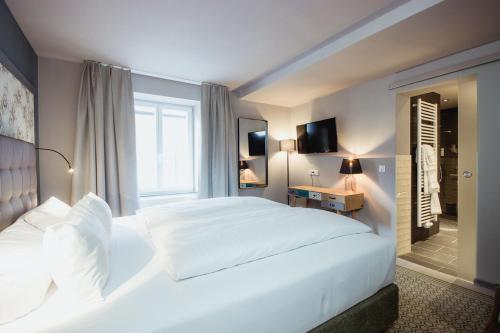 Hotel Goldene Traube - by Neugart in Traben -Trarbach Hotel Goldene Traube - by Neugart in Traben -Trarbach