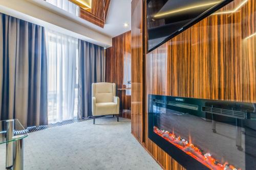 صالة مشتركة/ منطقة التلفزيون, المجمع الفندقي السياحي (Tourist Hotel Complex) in Dniprovskyj صالة مشتركة/ منطقة التلفزيون, المجمع الفندقي السياحي (Tourist Hotel Complex) in Dniprovskyj