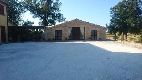 Exterior view, Agriturismo "Le Piagge" in Castelplanio Exterior view, Agriturismo "Le Piagge" in Castelplanio