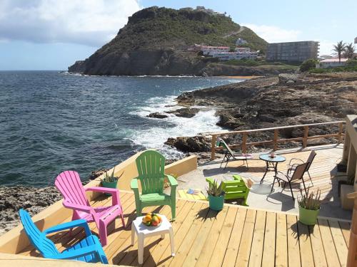 Facilities, Ocean Shore in Point Blanche Facilities, Ocean Shore in Point Blanche