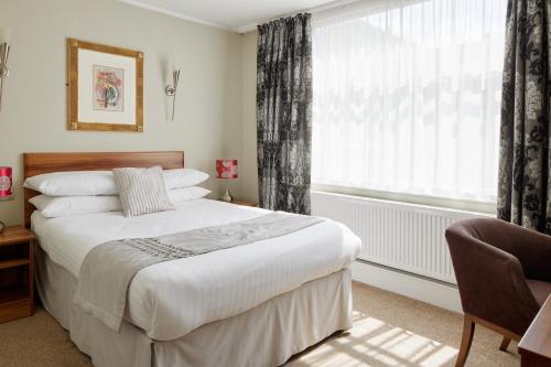 Alma Lodge Hotel in Manchester Airport Alma Lodge Hotel in Manchester Airport