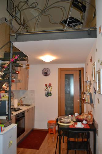 Kitchen, "Holiday Home" casa vacanze in Salerno Kitchen, "Holiday Home" casa vacanze in Salerno