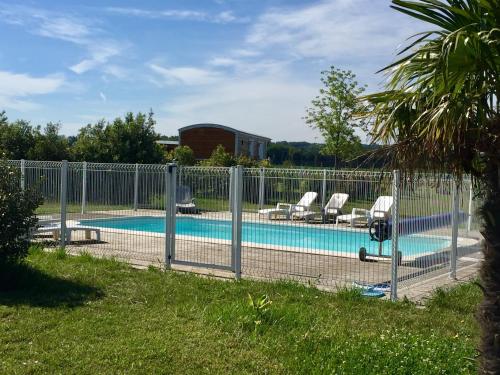 Beach, Les Roulottes-Gites de la Ferme de l'Autruche Dromoise in Livron-sur-Drome Beach, Les Roulottes-Gites de la Ferme de l'Autruche Dromoise in Livron-sur-Drome