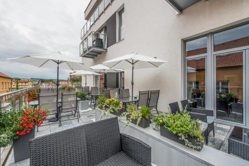 Balcony/terrace, Hotel Black Horse in Presov Balcony/terrace, Hotel Black Horse in Presov