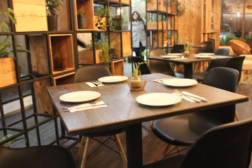 Restoran, Hotel Umawue in Concepcion Restoran, Hotel Umawue in Concepcion