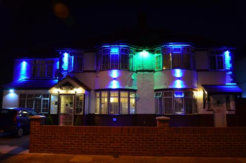 Heathrow Palace Hotel