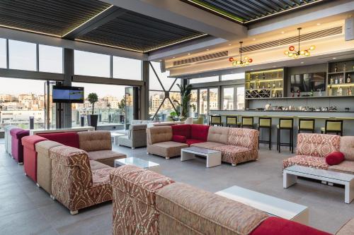 Bar, Movenpick Hotel Amman in Amman Bar, Movenpick Hotel Amman in Amman